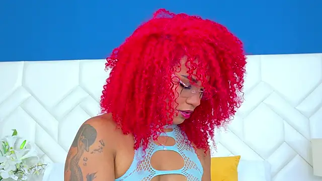 Snapshot of RubyRossel chatting on 01-08-26, 01:13 RubyRossel online show from 01-08-26, 01:13