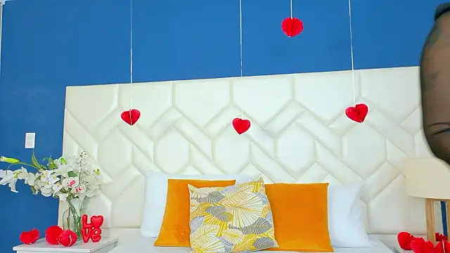 Snapshot of RubyRossel chatting on 02-06-26, 11:35 RubyRossel online show from 02-06-26, 11:35