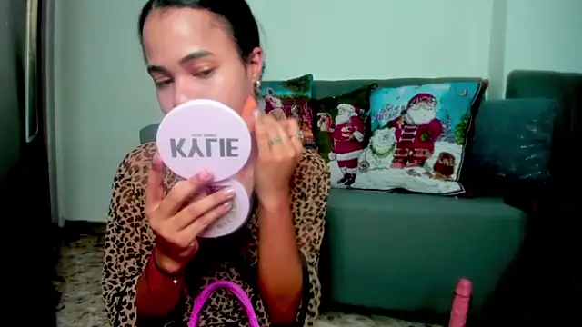 meghanSusexx online show from 11-29-25, 12:46