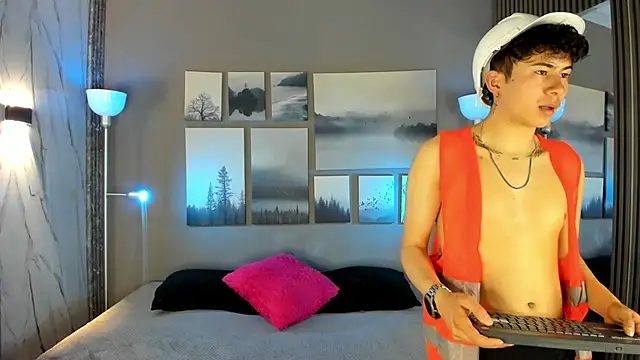 noah and rose online show from 09-14-25, 07:57