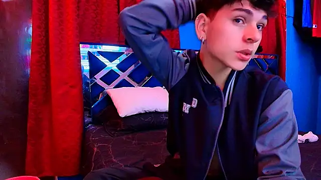 Luke Howland online show from 02-19-26, 02:51