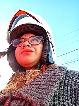 olivia stylinnson online show from 12-08-24, 09:08