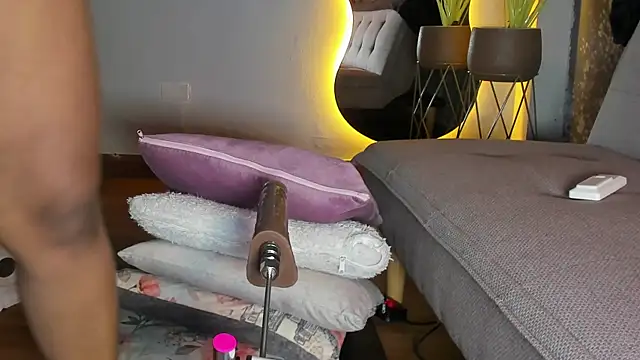 Yiseth 02 online show from 10-29-25, 11:34