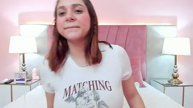 SophiaLaurens online show from 01-11-25, 03:42