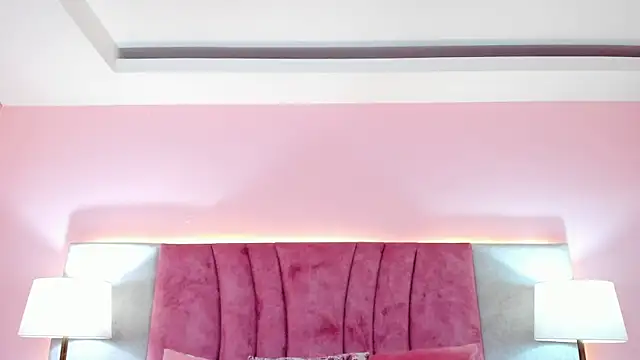 SophiaLaurens online show from 01-11-25, 08:32