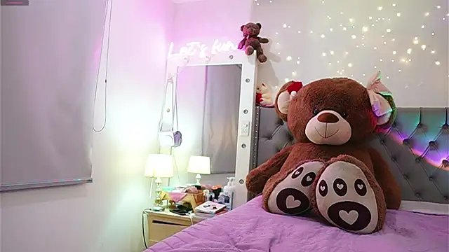 Tiana sanders online show from 12-16-24, 11:50