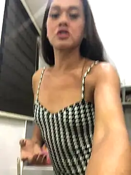 Snapshot of starfish05 chatting on 11-29-25, 04:26 starfish05 online show from 11-29-25, 04:26