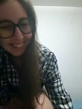 Snapshot of Sarah459 chatting on 02-05-25, 06:59 Sarah459 online show from 02-05-25, 06:59