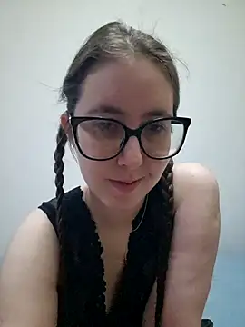 Snapshot of Sarah459 chatting on 11-09-25, 04:27 Sarah459 online show from 11-09-25, 04:27