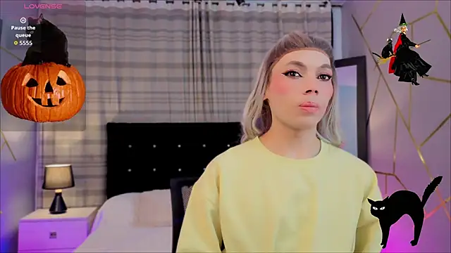 Megan Do Santos online show from 10-25-25, 03:29