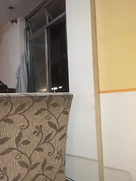 Snapshot of bellinii07 chatting on 02-03-25, 02:14 bellinii07 online show from 02-03-25, 02:14