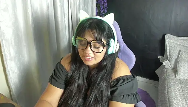 Snapshot of AvrilRizoX chatting on 05-30-26, 06:21 AvrilRizoX online show from 05-30-26, 06:21