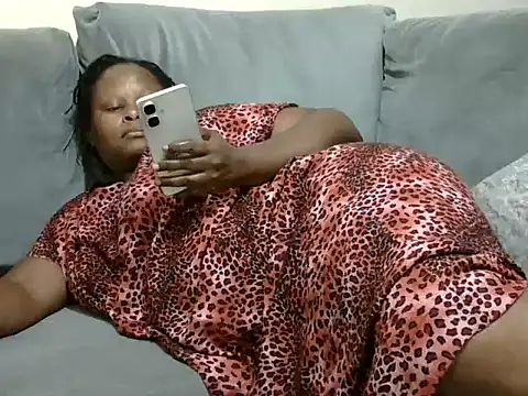 Snapshot of Pretty_lilly02 chatting on 06-03-26, 02:33 Pretty lilly02 online show from 06-03-26, 02:33