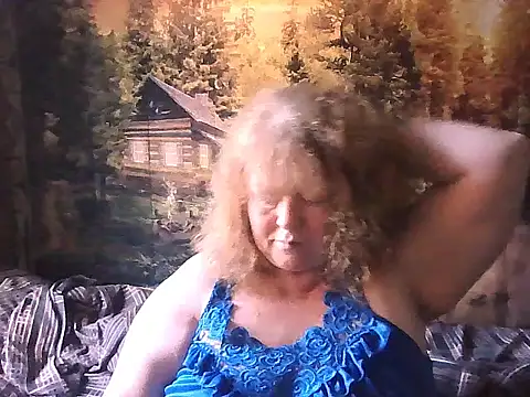 Snapshot of RoseRed69 chatting on 06-14-26, 11:29 RoseRed69 online show from 06-14-26, 11:29
