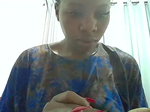 Snapshot of Queen_loveer chatting on 06-04-26, 08:42 Queen loveer online show from 06-04-26, 08:42