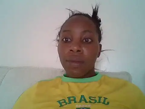 Snapshot of Queen_loveer chatting on 06-15-26, 02:19 Queen loveer online show from 06-15-26, 02:19