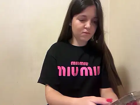 Lina Most online show from 11-24-25, 09:14