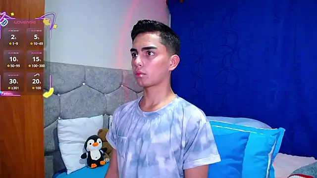 OwenBluee online show from 09-12-25, 10:10