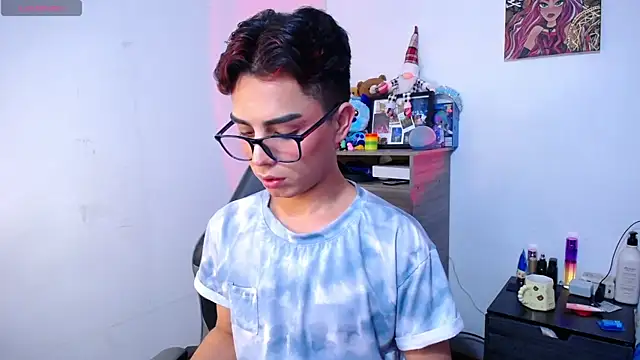 OwenBluee online show from 01-13-26, 05:02