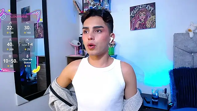 OwenBluee online show from 04-08-26, 07:08