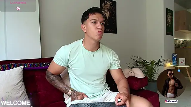 Taylor John online show from 10-15-25, 03:23