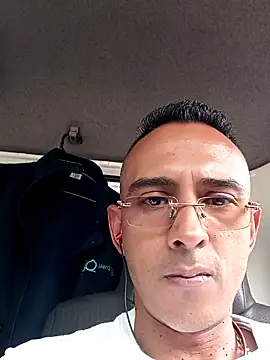 Snapshot of paisa233 chatting on 03-18-26, 05:05 paisa233 online show from 03-18-26, 05:05