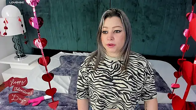 PandoraB  online show from 02-17-25, 11:23