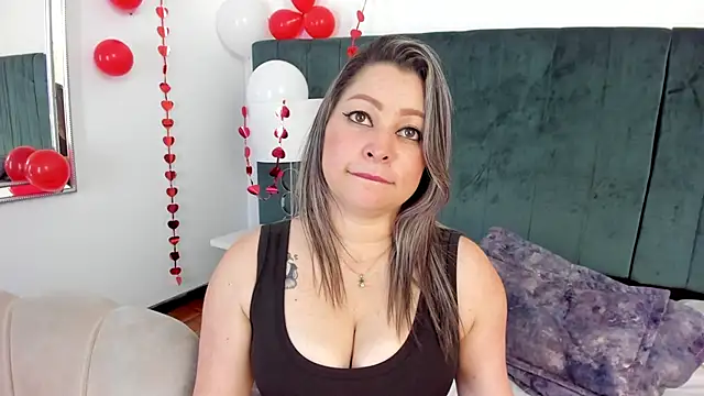 PandoraB  online show from 02-28-25, 05:26