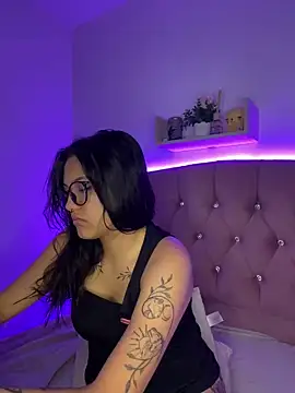 Snapshot of angellique_22 chatting on 01-17-25, 10:22 angellique 22 online show from 01-17-25, 10:22