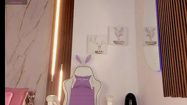 Snapshot of mia_six66 chatting on 09-16-25, 12:06 mia six66 online show from 09-16-25, 12:06