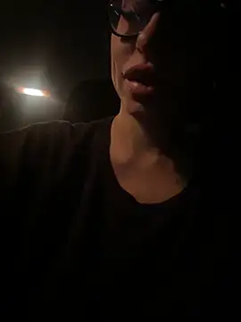 myloveforyouu online show from 10-04-25, 06:44