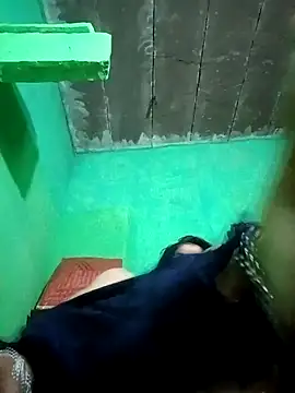 Snapshot of HOTBABITARAJ chatting on 01-01-25, 08:35 HOTBABITARAJ online show from 01-01-25, 08:35