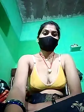 Snapshot of HOTBABITARAJ chatting on 02-08-25, 09:35 HOTBABITARAJ online show from 02-08-25, 09:35