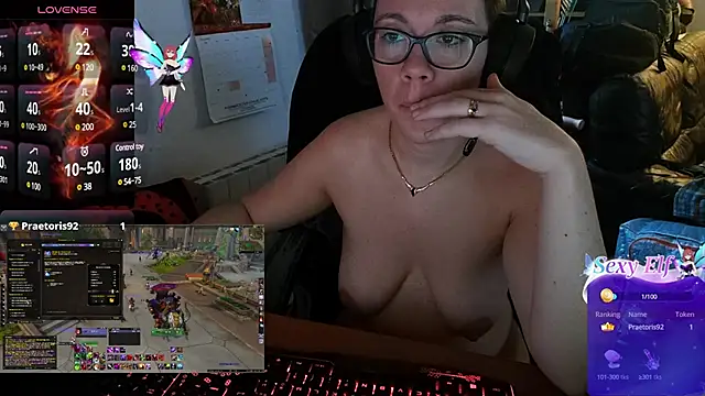 Snapshot of lili-hot-77 chatting on 01-08-25, 08:06 lili-hot-77 online show from 01-08-25, 08:06