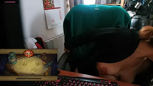 Snapshot of lili-hot-77 chatting on 01-15-25, 01:31 lili-hot-77 online show from 01-15-25, 01:31