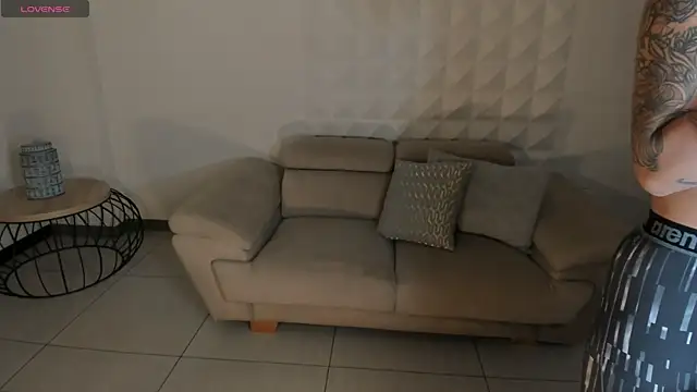 MariaHerrera  online show from 10-14-25, 08:42