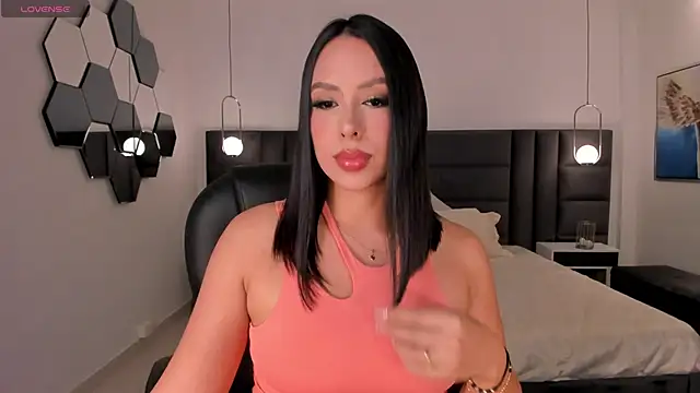 KatieStonne online show from 10-22-25, 06:13