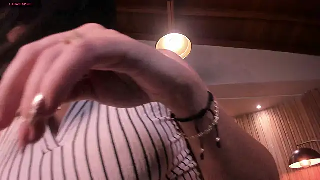 KatieStonne online show from 11-21-25, 03:16