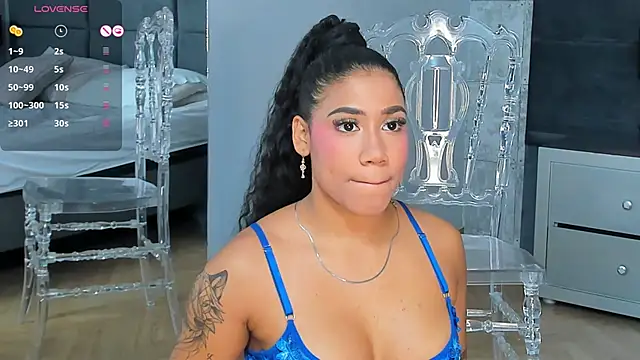 Salome Diaz  online show from 02-06-25, 01:05