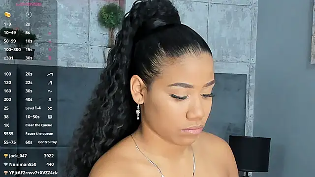 Salome Diaz  online show from 02-19-25, 01:17