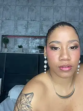 Salome Diaz  online show from 03-12-25, 05:17
