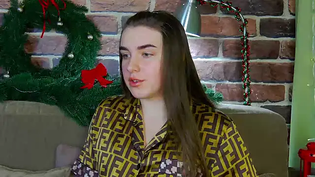 Sofia Hugs online show from 01-16-26, 07:51