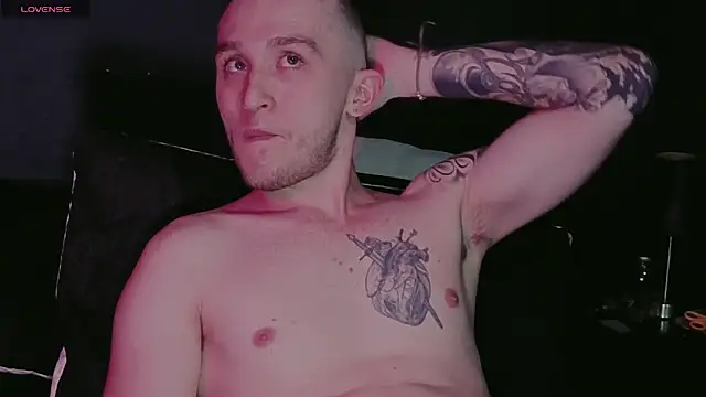 Snapshot of Dylanwhite23_ chatting on 02-04-26, 03:45 Dylanwhite23 online show from 02-04-26, 03:45