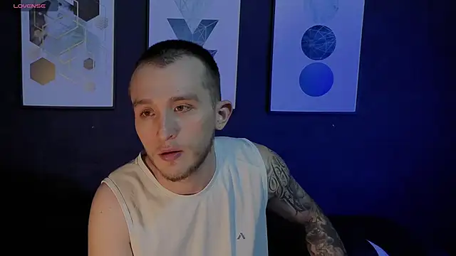 Snapshot of Dylanwhite23_ chatting on 02-24-26, 11:36 Dylanwhite23 online show from 02-24-26, 11:36