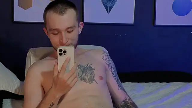 Snapshot of Dylanwhite23_ chatting on 02-27-26, 01:27 Dylanwhite23 online show from 02-27-26, 01:27