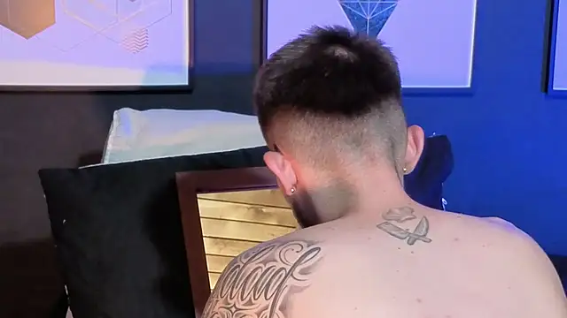 Snapshot of Dylanwhite23_ chatting on 04-02-26, 02:20 Dylanwhite23 online show from 04-02-26, 02:20