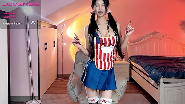 JoooJo  online show from 10-18-25, 02:51