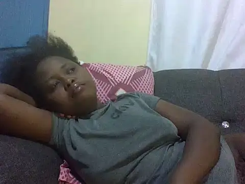 Snapshot of Sweetcecie01 chatting on 03-28-26, 08:52 Sweetcecie01 online show from 03-28-26, 08:52