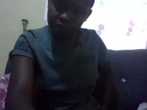 Snapshot of Sweetcecie01 chatting on 04-11-26, 02:54 Sweetcecie01 online show from 04-11-26, 02:54