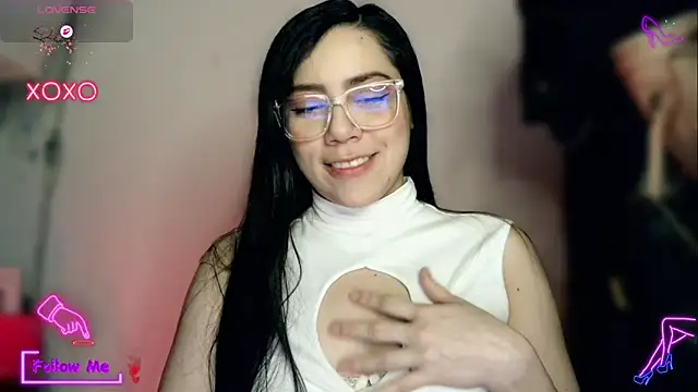 LauGrayJ online show from 11-05-25, 02:22